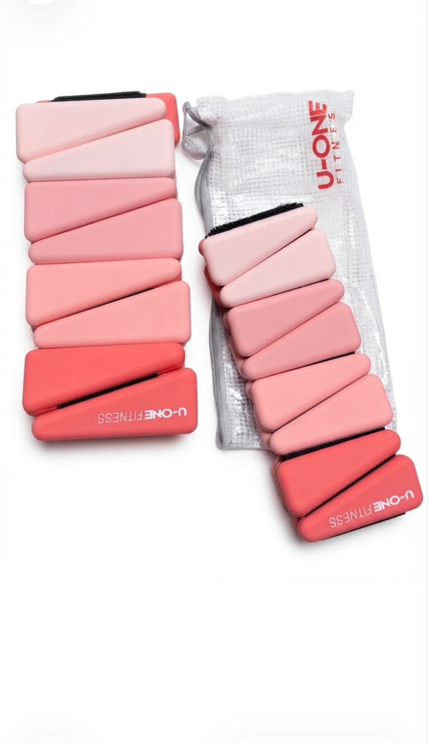 a8b19c59-c66e-4b13-ae45-7938d05dc719 وزنه مچ دست و پا سیلیکونی مثلثی U-ONE FITNESS (جفت ۴ پوندی) | روکش سیلیکونی، مناسب تمرینات قدرتی و پیلاتس